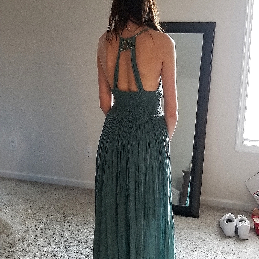 Dress - Picture 4 of 5